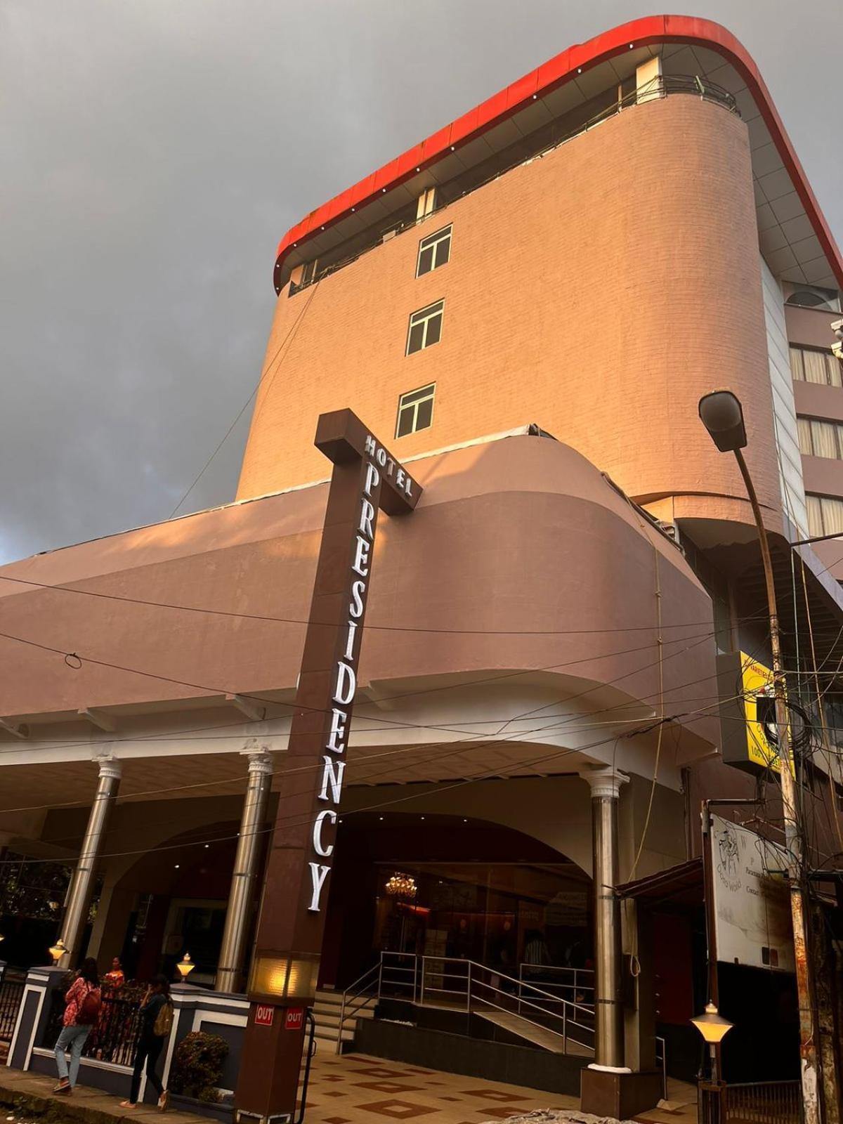 Presidency Kochi City Centre Exterior foto